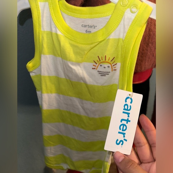 Carter's New Romper - Picture 3 of 5